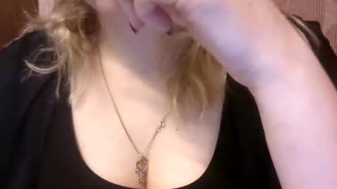 Snapshot of narcisjill chatting on January 5, 2025, 12:42 am NarcisJill online show from January 5, 2025, 12:42 am