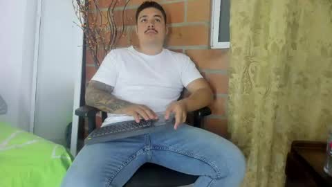 Snapshot of narciso_kh chatting on May 15, 2026, 6:31 am deibyd online show from May 15, 2026, 6:31 am