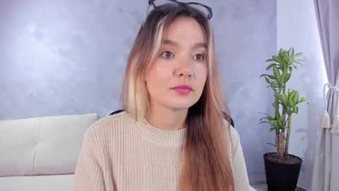 Snapshot of nashlyfontanna chatting on March 8, 2026, 4:22 pm Nashly Fontana online show from March 8, 2026, 4:22 pm