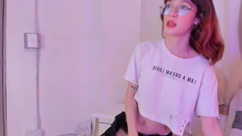 Snapshot of nastya_fantasy chatting on December 7, 2024, 7:43 pm Nastya online show from December 7, 2024, 7:43 pm