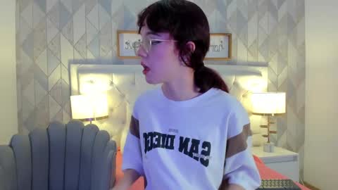 Snapshot of nastya_fantasy chatting on February 1, 2025, 7:23 pm Nastya online show from February 1, 2025, 7:23 pm