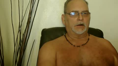 Daddy online show from December 22, 2024, 10:04 pm
