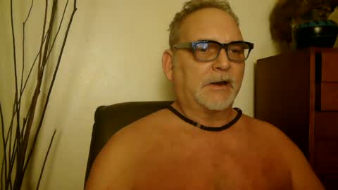 Daddy online show from January 1, 2025, 7:30 am