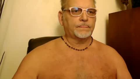 Daddy online show from February 4, 2025, 12:40 am