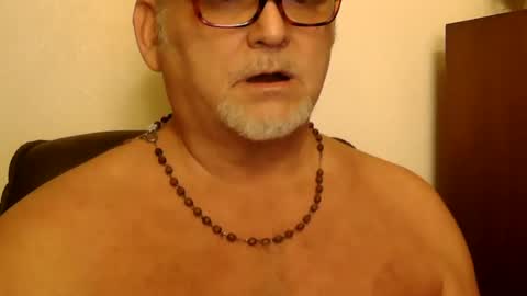 Daddy online show from February 6, 2025, 3:27 am