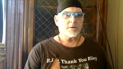 Daddy online show from March 2, 2025, 10:38 pm