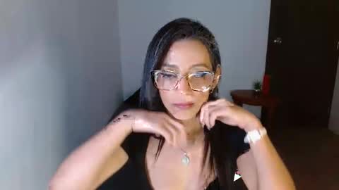 Snapshot of nat4youlove chatting on March 3, 2025, 4:03 am nathalia online show from March 3, 2025, 4:03 am