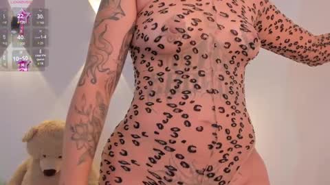 Snapshot of nataasha1 chatting on March 5, 2025, 1:39 pm Natttttttttttttttt online show from March 5, 2025, 1:39 pm