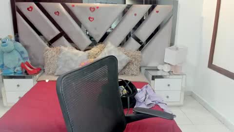 Snapshot of natalia5560 chatting on October 22, 2025, 1:00 pm natalia5560 online show from October 22, 2025, 1:00 pm