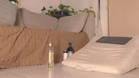 Snapshot of natalia_curlyx chatting on December 2, 2024, 6:20 am natalia_curlyx online show from December 2, 2024, 6:20 am