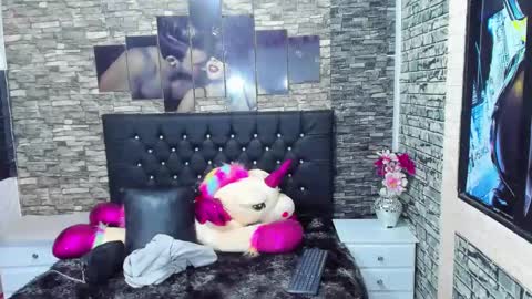 nataliatompsonx1 online show from October 12, 2025, 3:55 pm