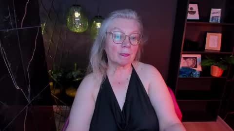 Snapshot of natalicloud chatting on July 5, 2026, 1:18 pm NataliCloud online show from July 5, 2026, 1:18 pm