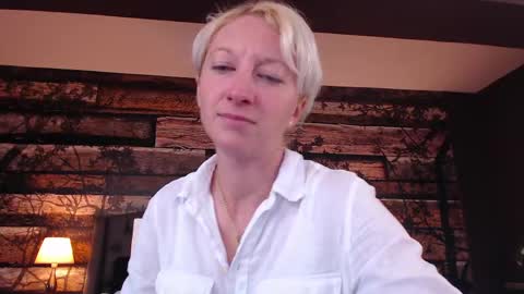 Natalie online show from May 22, 2026, 8:42 am