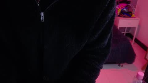 natalie  online show from March 3, 2026, 3:01 am