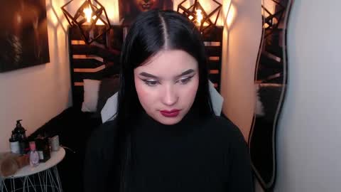 natalie  online show from April 10, 2026, 8:02 pm