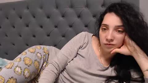 Snapshot of natalie_mia chatting on January 18, 2025, 3:31 am Miia online show from January 18, 2025, 3:31 am