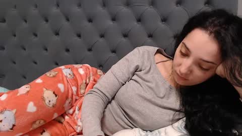 Snapshot of natalie_mia chatting on February 2, 2025, 3:10 am Miia online show from February 2, 2025, 3:10 am