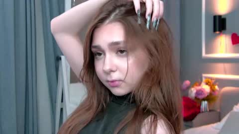 nataliecroft online show from March 12, 2026, 7:03 am