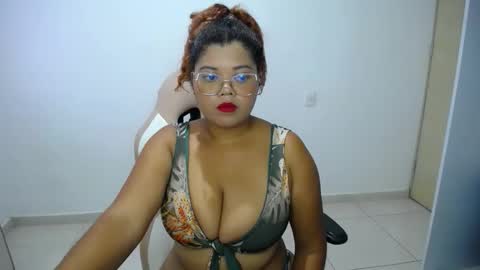 Snapshot of natalielabellex1 chatting on November 28, 2025, 7:05 pm natalielabellex1 online show from November 28, 2025, 7:05 pm