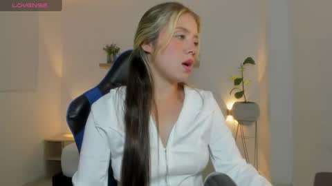 Nataly online show from July 28, 2026, 7:39 pm
