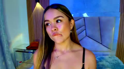 Snapshot of natalyefoster chatting on July 14, 2026, 7:19 pm Natalye foster online show from July 14, 2026, 7:19 pm