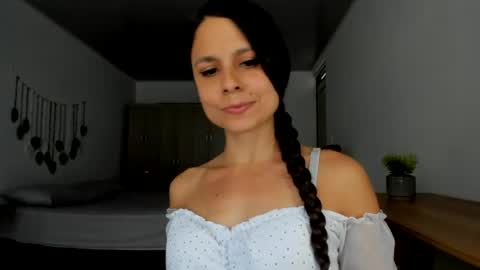 natalyfitt_7 online show from July 9, 2026, 8:02 pm