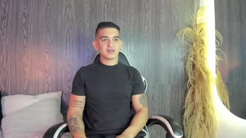 natan_77 online show from February 13, 2026, 4:08 am