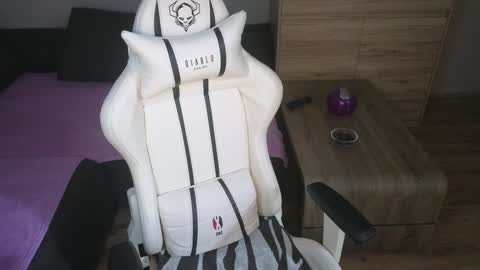 Snapshot of natascha1202 chatting on December 21, 2024, 1:47 am Natalli online show from December 21, 2024, 1:47 am