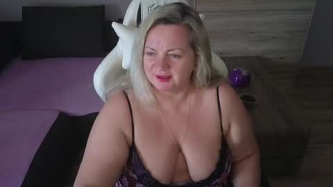 Snapshot of natascha1202 chatting on December 22, 2024, 10:17 am Natalli online show from December 22, 2024, 10:17 am