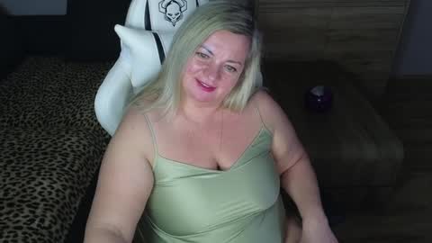 Snapshot of natascha1202 chatting on January 17, 2025, 3:34 am Natalli online show from January 17, 2025, 3:34 am