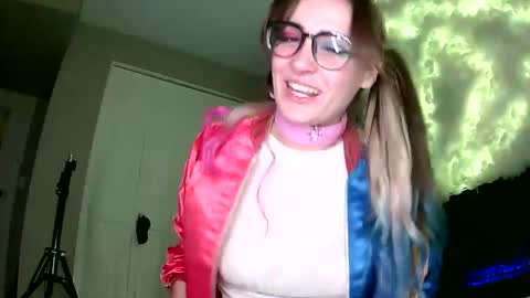 Snapshot of natasha_123341319 chatting on October 31, 2025, 6:47 am natasha_123341319 online show from October 31, 2025, 6:47 am