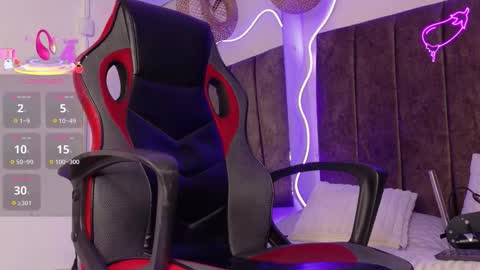 Snapshot of natasha__black chatting on October 24, 2025, 8:49 pm Natasha online show from October 24, 2025, 8:49 pm