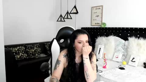 Snapshot of natasha__logan chatting on February 1, 2025, 10:26 am Natasha online show from February 1, 2025, 10:26 am