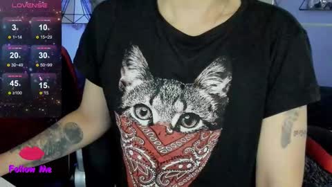 Snapshot of natasha__logan chatting on October 27, 2025, 4:05 am Natasha online show from October 27, 2025, 4:05 am