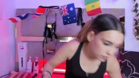 Snapshot of natasha_adams___ chatting on June 17, 2026, 9:27 pm NATASHA online show from June 17, 2026, 9:27 pm