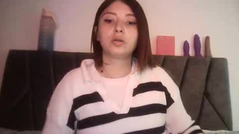 natalia online show from May 22, 2026, 7:52 pm