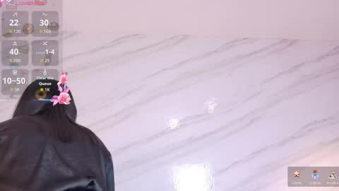 Natasha  online show from April 16, 2026, 12:06 pm