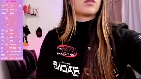 Snapshot of natasha_peach_ chatting on July 17, 2026, 12:28 am Natasha online show from July 17, 2026, 12:28 am