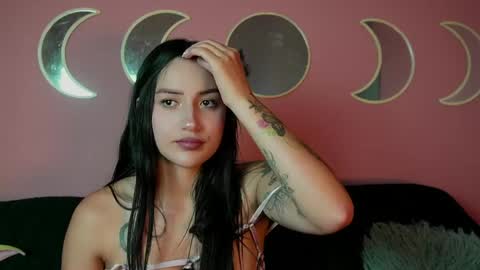 Hello im Natti online show from May 5, 2026, 3:47 am