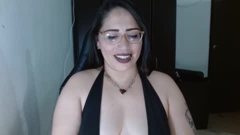 Natasha Smithe  online show from November 18, 2025, 12:16 am