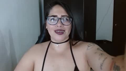 Natasha Smithe  online show from April 19, 2026, 1:05 am