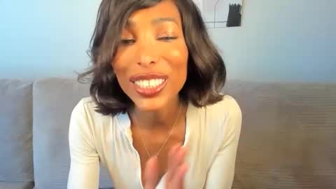Natassia Dreams online show from May 8, 2026, 11:43 pm