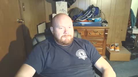 Snapshot of nate_b99 chatting on November 18, 2025, 11:15 pm Nate online show from November 18, 2025, 11:15 pm