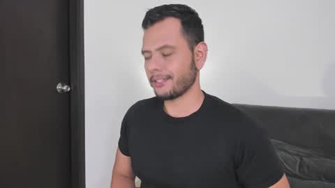 Snapshot of nate_ocean chatting on February 6, 2025, 3:16 am Nate Ocean online show from February 6, 2025, 3:16 am