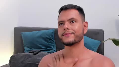 Snapshot of nate_ocean chatting on February 22, 2025, 10:31 pm Nate Ocean online show from February 22, 2025, 10:31 pm