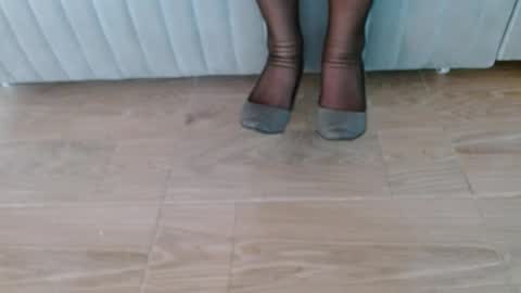 nath_dawson online show from November 11, 2025, 4:07 pm