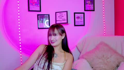 Nathalia Ramirez online show from June 3, 2026, 1:52 am