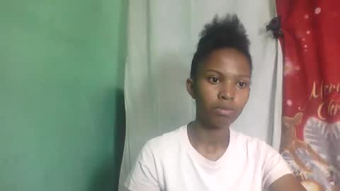 Snapshot of nathalie004 chatting on October 13, 2025, 5:07 am nathalie004 online show from October 13, 2025, 5:07 am