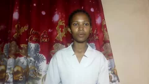 nathalie004 online show from November 24, 2025, 5:40 am