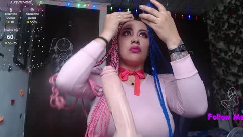 Snapshot of nathalie_zanettii chatting on January 30, 2025, 7:59 pm Nathalie online show from January 30, 2025, 7:59 pm